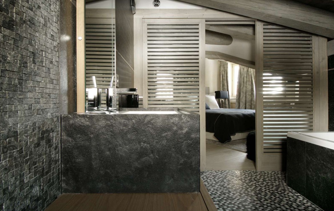 Kings-avenua-val-disere-snow-chalet-childfriendly-hammam-swimming-pool-covered-parking-cinema-boot-heaters-fireplace-area-val-disere-014-13
