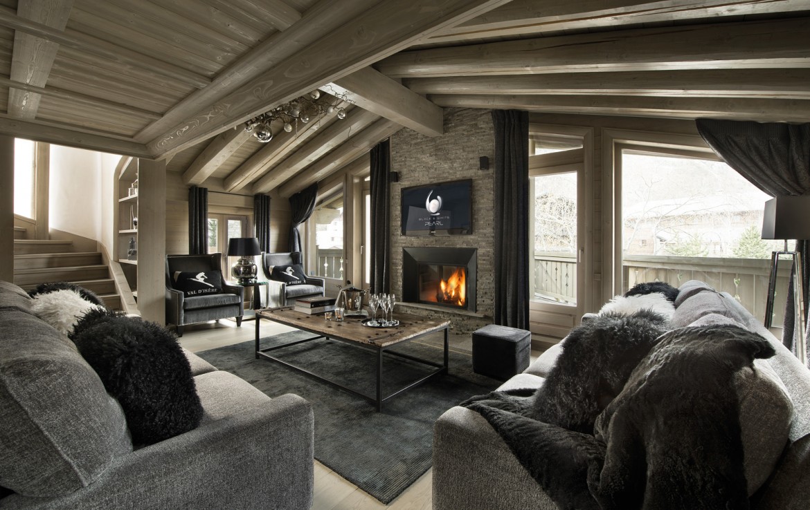 Kings-avenua-val-disere-snow-chalet-childfriendly-hammam-swimming-pool-covered-parking-cinema-boot-heaters-fireplace-area-val-disere-014-4