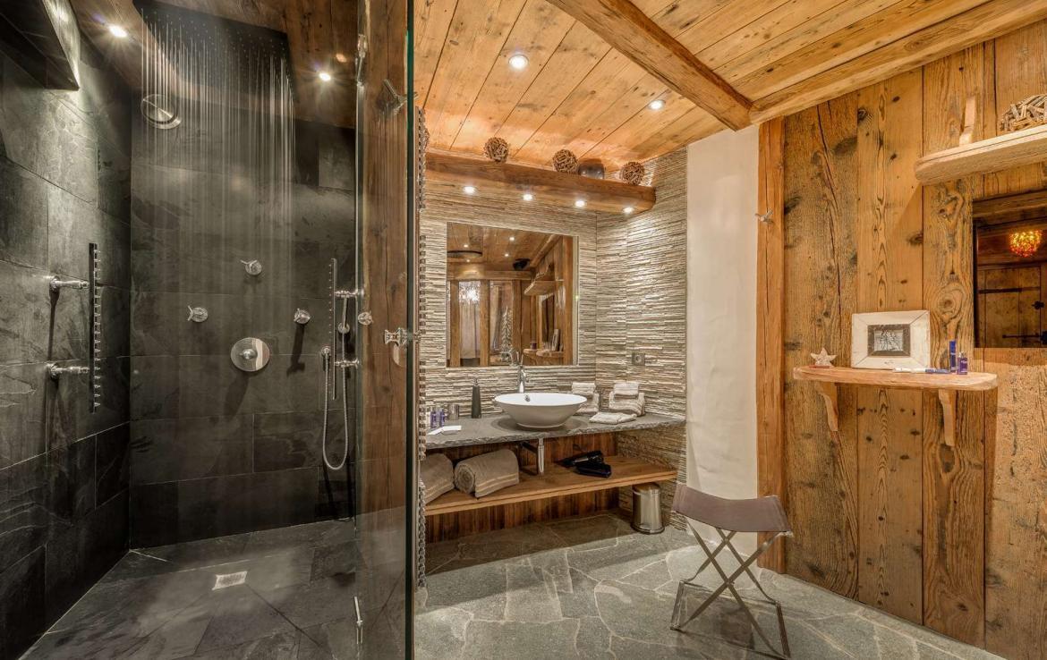 Kings-avenua-val-disere-snow-chalet-hammam-swimming-pool-childfriendly-parking-cinema-boot-heaters-fireplace-gym-wine-cellar-area-val-disere-006-10-1