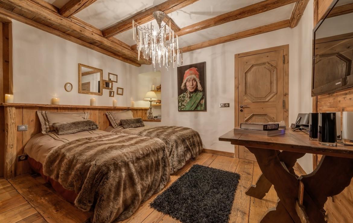 Kings-avenua-val-disere-snow-chalet-outdoor-jacuzzi-hammam-swimming-pool-childfriendly-gym-foot-heaters-fireplace-bar-massage-room-lift-area-val-disere-003-16