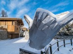 Kings-avenua-val-disere-snow-chalet-sauna-indoor-jacuzzi-hammam-swimming-pool-childfriendly-covered-parking-gym-fireplace-massage-room-area-val-disere-009-25