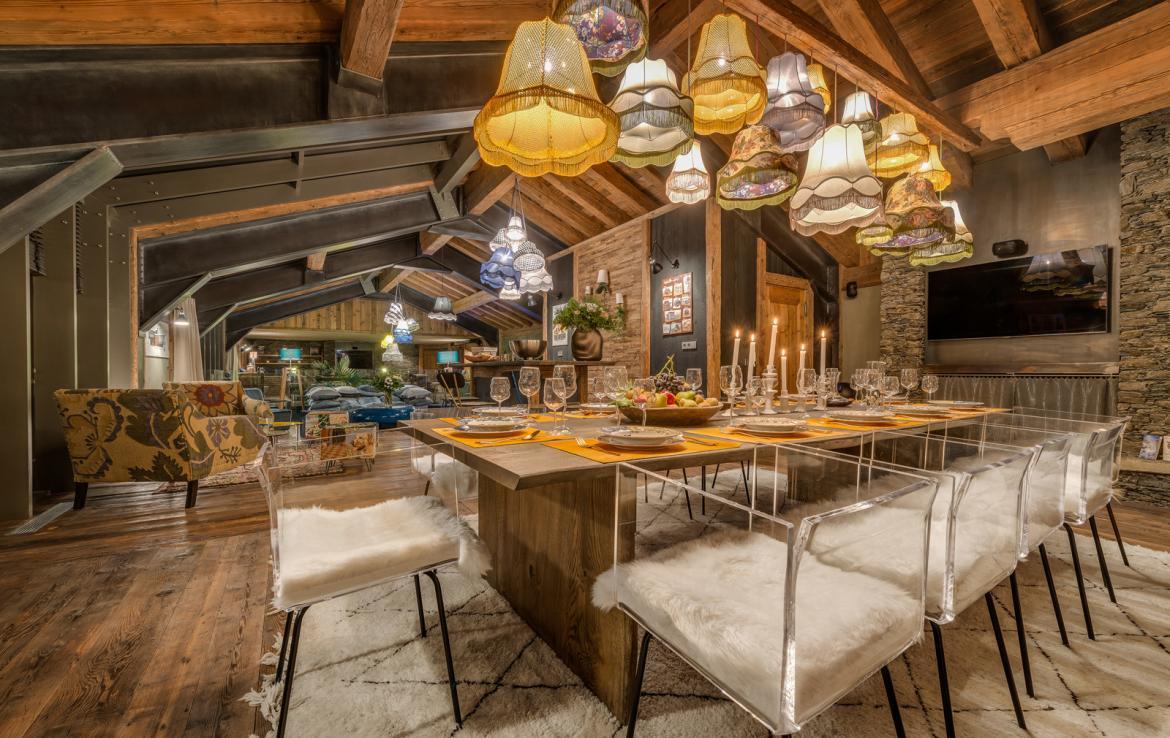 Kings-avenua-val-disere-snow-chalet-sauna-indoor-jacuzzi-hammam-swimming-pool-childfriendly-covered-parking-gym-fireplace-massage-room-area-val-disere-009-7