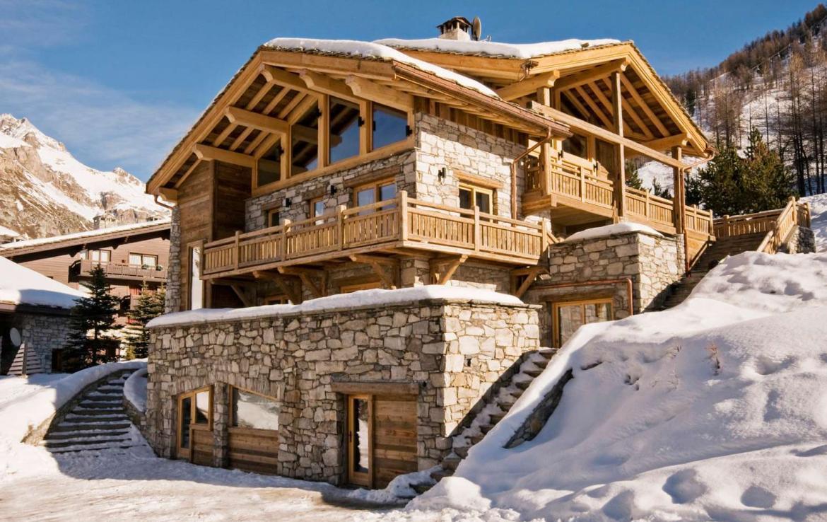Kings-avenua-val-disere-snow-chalet-sauna-jacuzzi-hammam-childfriendly-parking-fireplace-ski-in-ski-out-wine-cellar-massage-room-area-val-disere-008