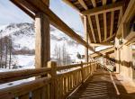 Kings-avenua-val-disere-snow-chalet-sauna-jacuzzi-hammam-childfriendly-parking-fireplace-ski-in-ski-out-wine-cellar-massage-room-area-val-disere-008-4