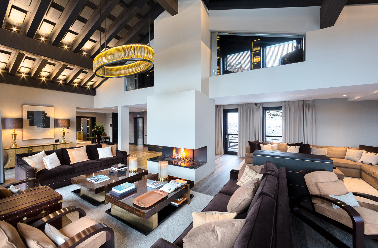Kings-avenue-courchevel-sauna-jacuzzi-hammam-swimming-pool-childfriendly-parking-boot-heaters-fireplace-cinema-room-bar-night-club-lift-area-courchevel-012