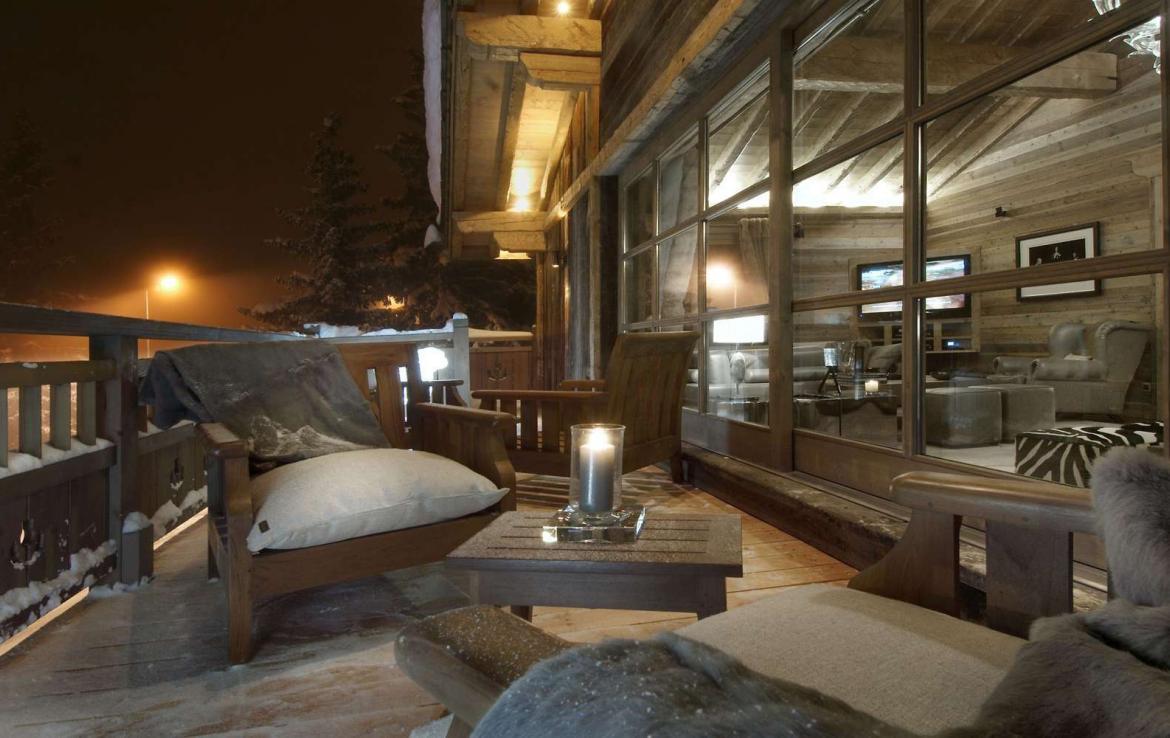 Kings-avenue-courchevel-sauna-jacuzzi-hammam-swimming-pool-childfriendly-parking-cinema-gym-boot-heaters-fireplace-lift-massage-room-area-courchevel-019-20