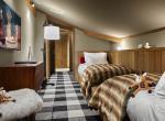 Kings-avenue-courchevel-sauna-jacuzzi-hammam-swimming-pool-childfriendly-parking-kids-playroom-games-room-boot-heaters-fireplace-ski-in-ski-out-area-courchevel-035-8