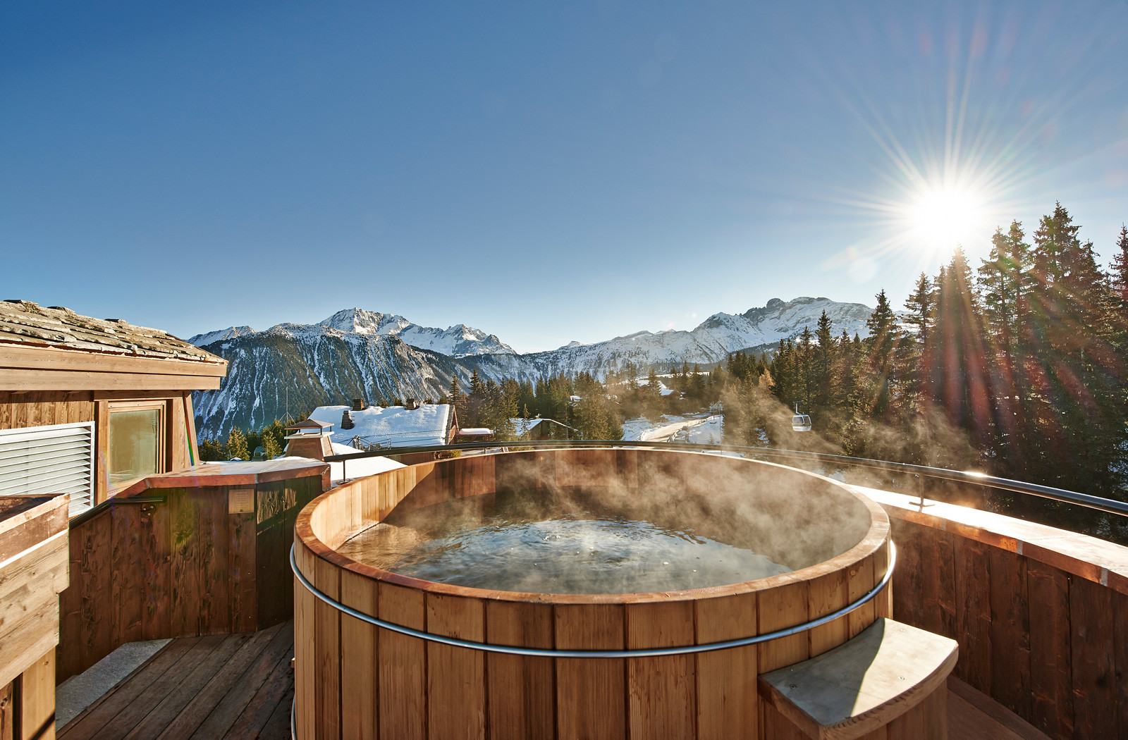 Kings-avenue-courchevel-sauna-jacuzzi-hammam-swimming-pool-childfriendly-parking-kids-playroom-games-room-boot-heaters-fireplace-skii-in-skii-out-area-courchevel-035