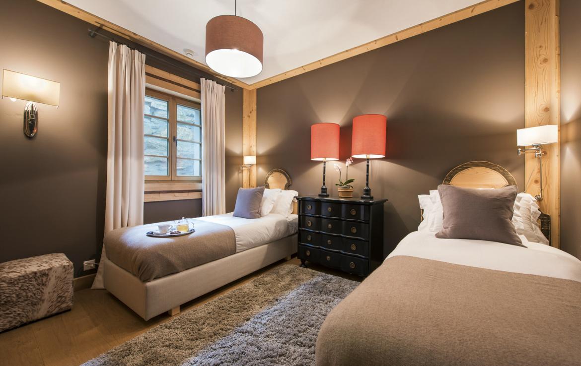 Kings-avenue-gstaad-sauna-hammam-childfriendly-parking-kids-playroom-games-room-gym-boot-heaters-fireplace-cinema-room-plunge-pool-area-gstaad-004-22