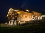 Kings-avenue-gstaad-sauna-jacuzzi-exterior-cubierto-aparcamiento-cine-gimnasio-botas-calentadores-chimenea-zona-gstaad-002-30