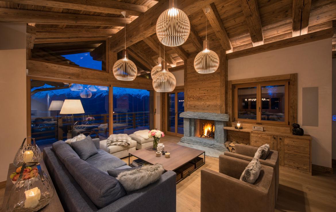 Kings-avenue-verbier-snow-chalet-childfriendly-parking-wine-cave-fireplace-018-5
