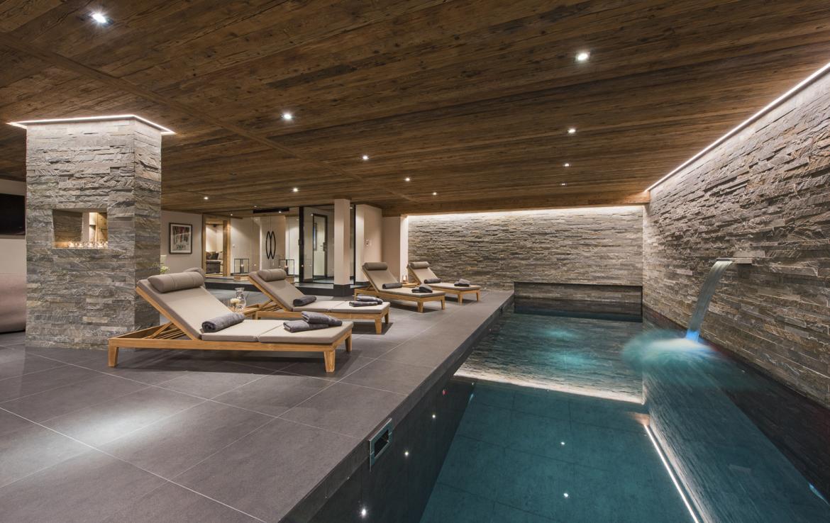 Kings-avenue-verbier-snow-chalet-suana-swimming-pool-boot-heaters-fireplace-020-8