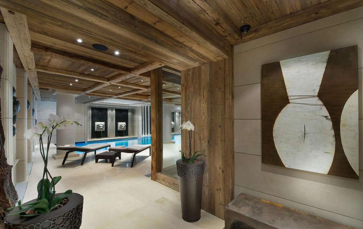 kings-avenue-luxury-chalet-courchevel-001-spa-area-with-indoor-swimming-pool