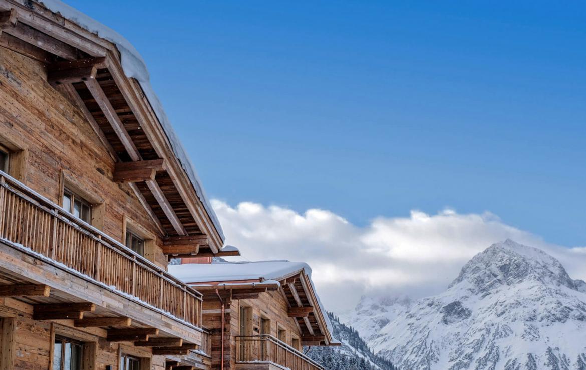 exteriour of chalet in lech